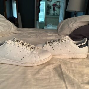 Adidas Men's White and Black Sneakers